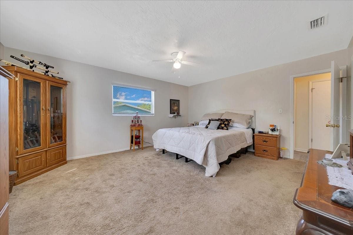 66 DESOTO STREET — photo 17 of 43
