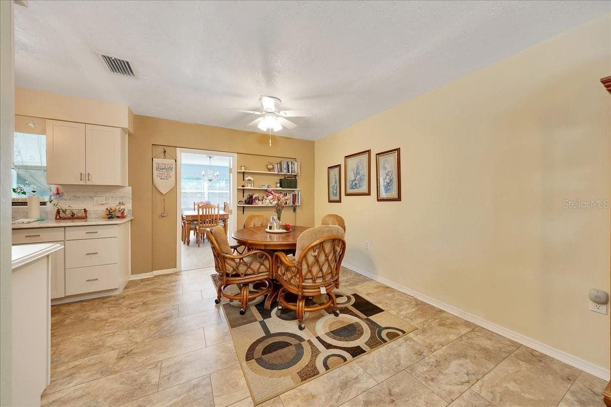 66 DESOTO STREET — photo 9 of 43