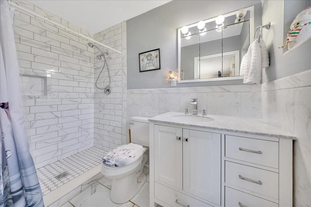 66 DESOTO STREET — photo 19 of 43