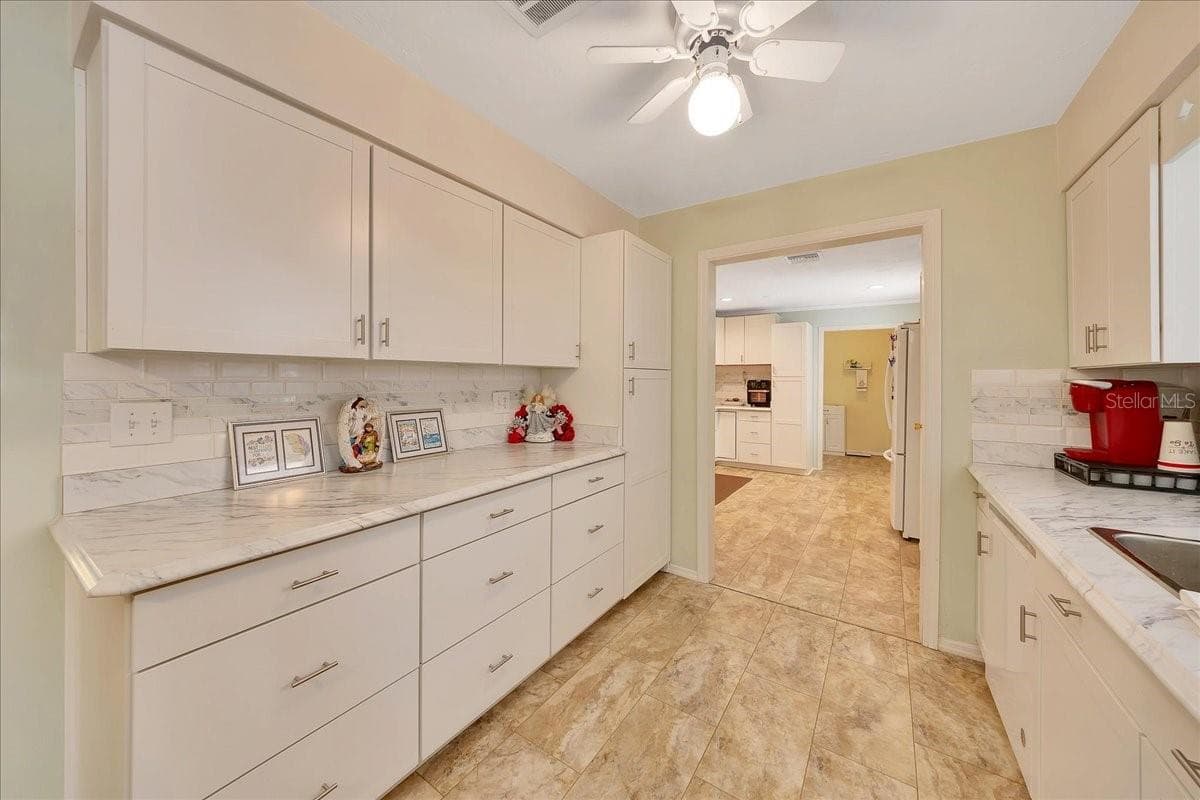 66 DESOTO STREET — photo 12 of 43