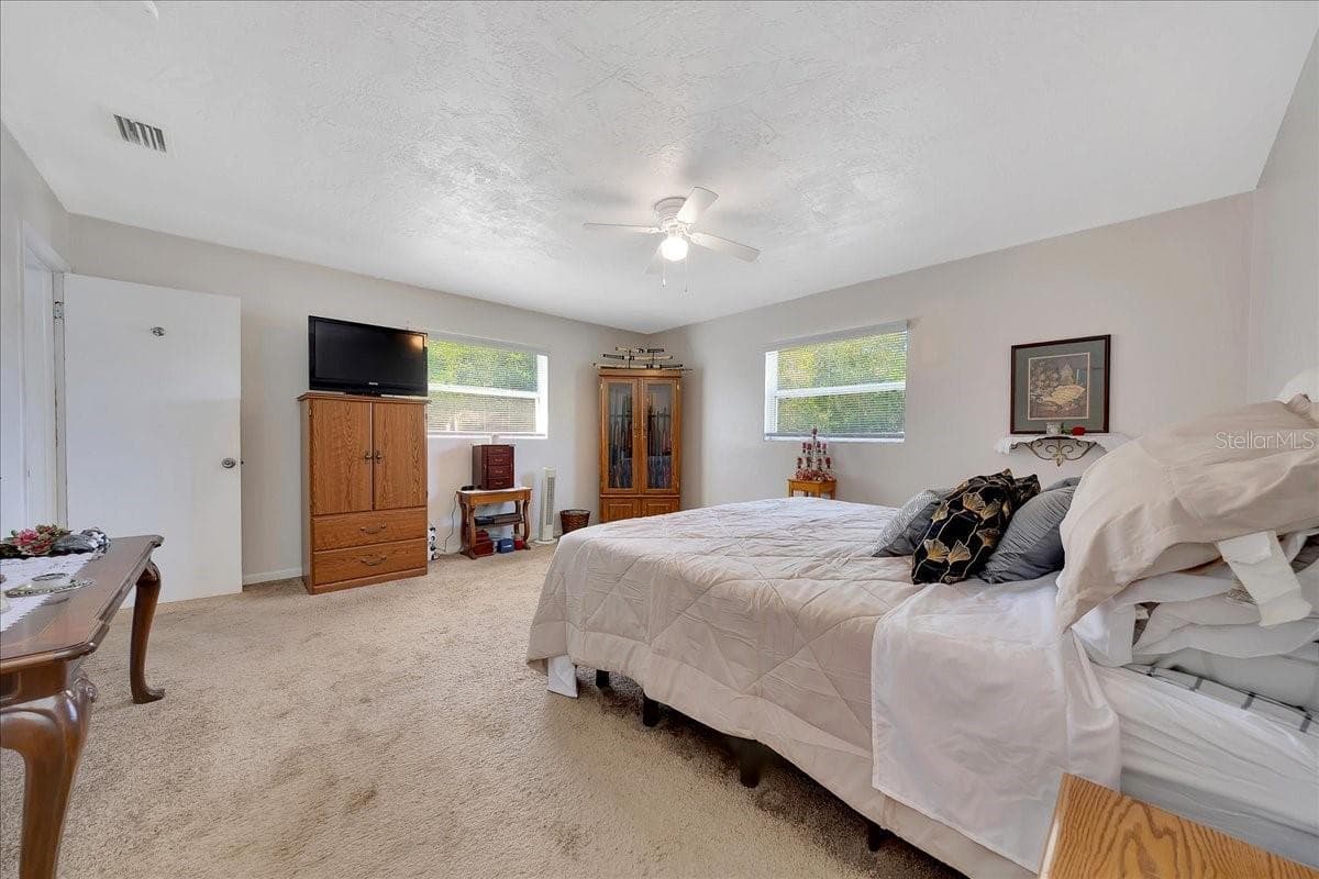 66 DESOTO STREET — photo 16 of 43
