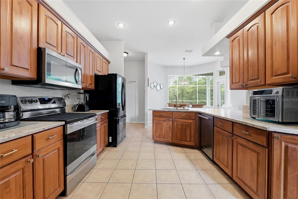 3410 IRONDALE AVENUE — photo 35 of 61