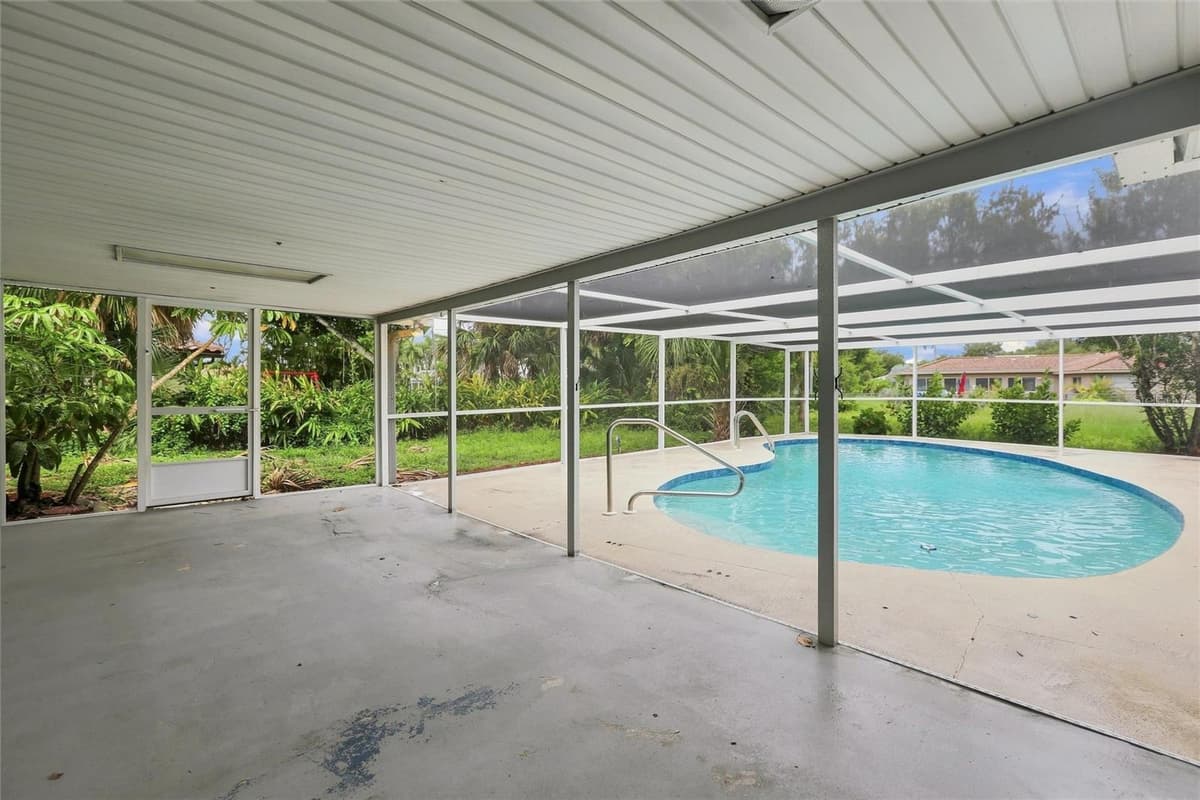 131 DEGAS DRIVE — photo 36 of 42