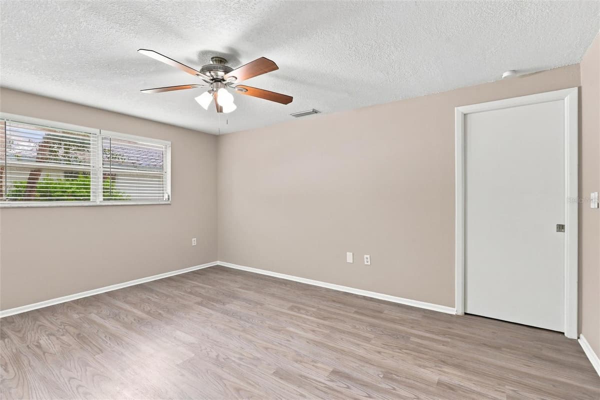 131 DEGAS DRIVE — photo 30 of 42
