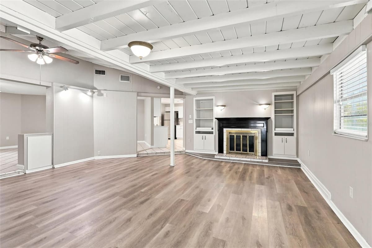 131 DEGAS DRIVE — photo 3 of 42