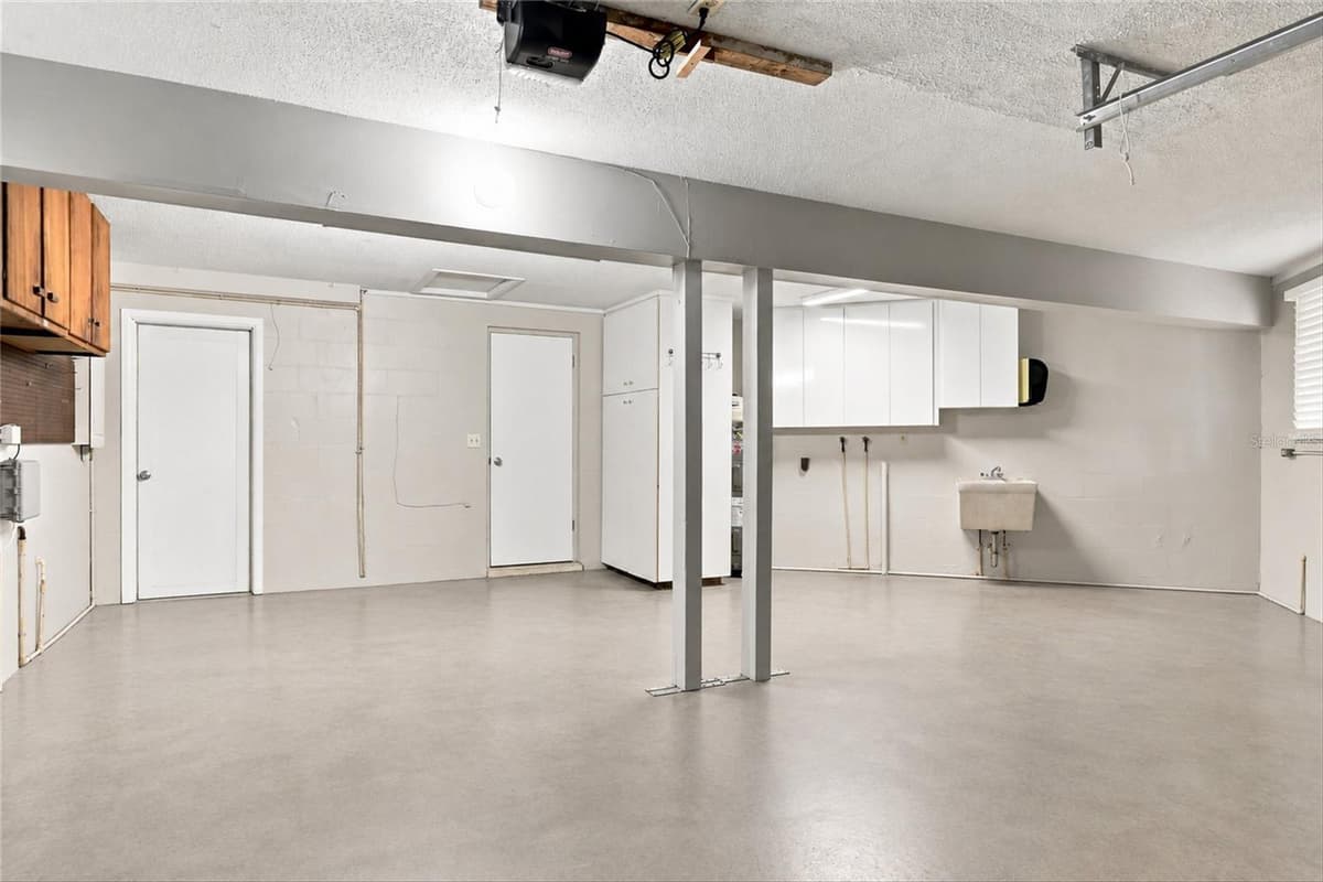131 DEGAS DRIVE — photo 33 of 42