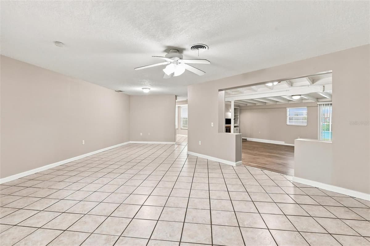 131 DEGAS DRIVE — photo 9 of 42