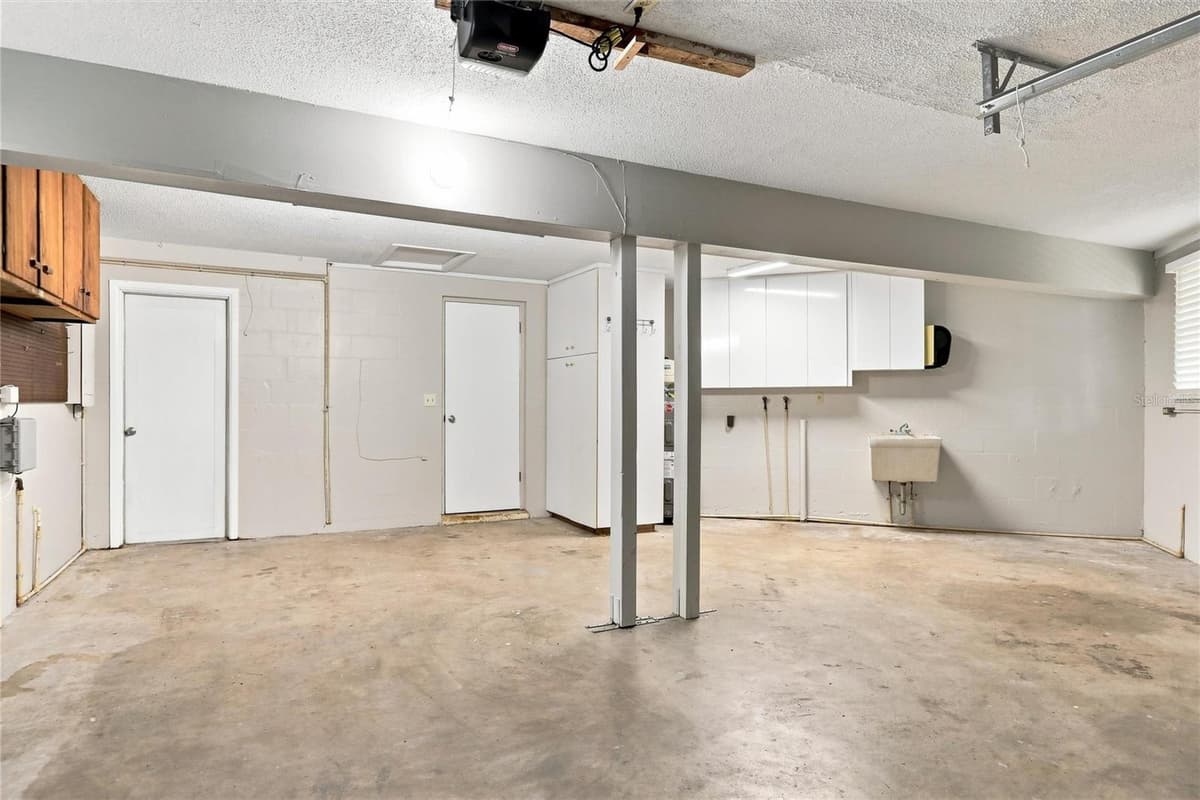 131 DEGAS DRIVE — photo 34 of 42