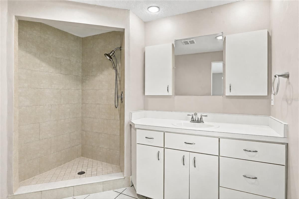 131 DEGAS DRIVE — photo 21 of 42