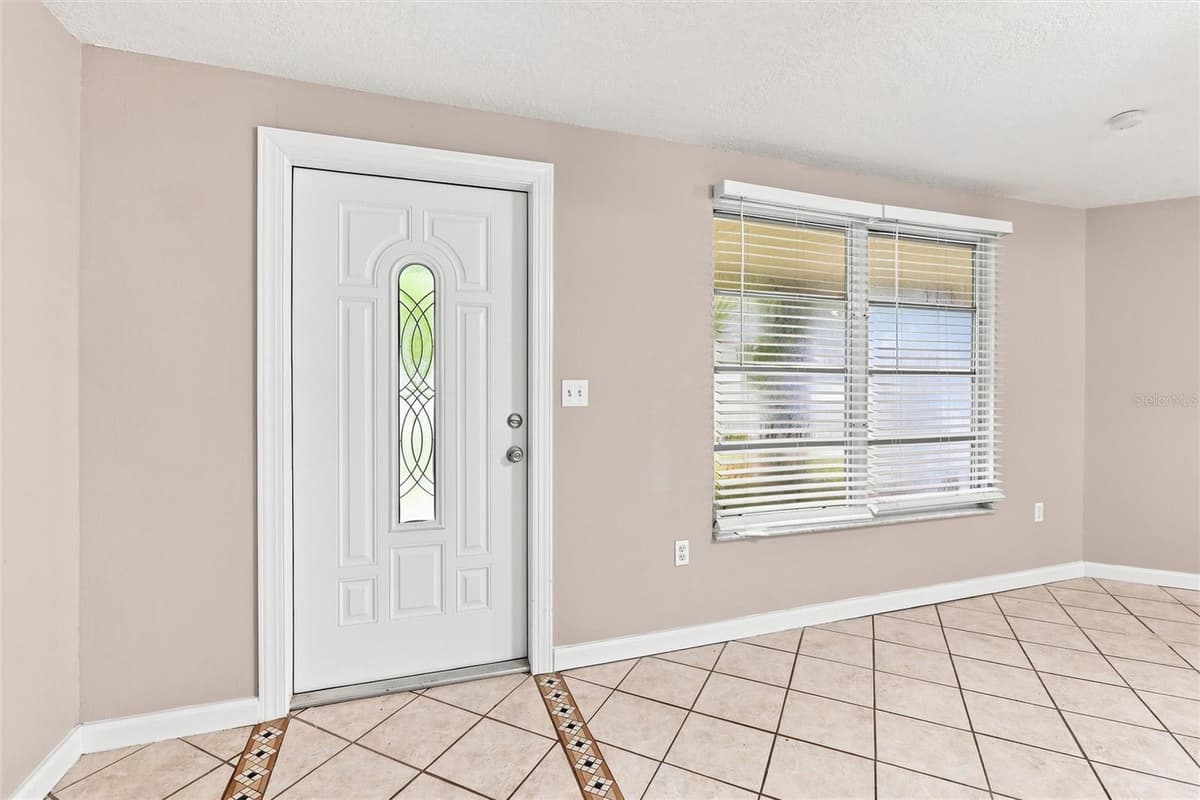 131 DEGAS DRIVE — photo 8 of 42