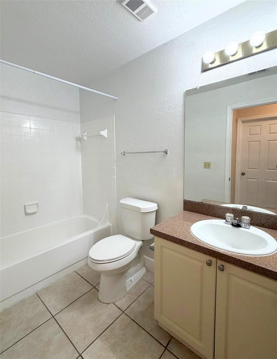 2550 ALAFAYA TRAIL — photo 12 of 13