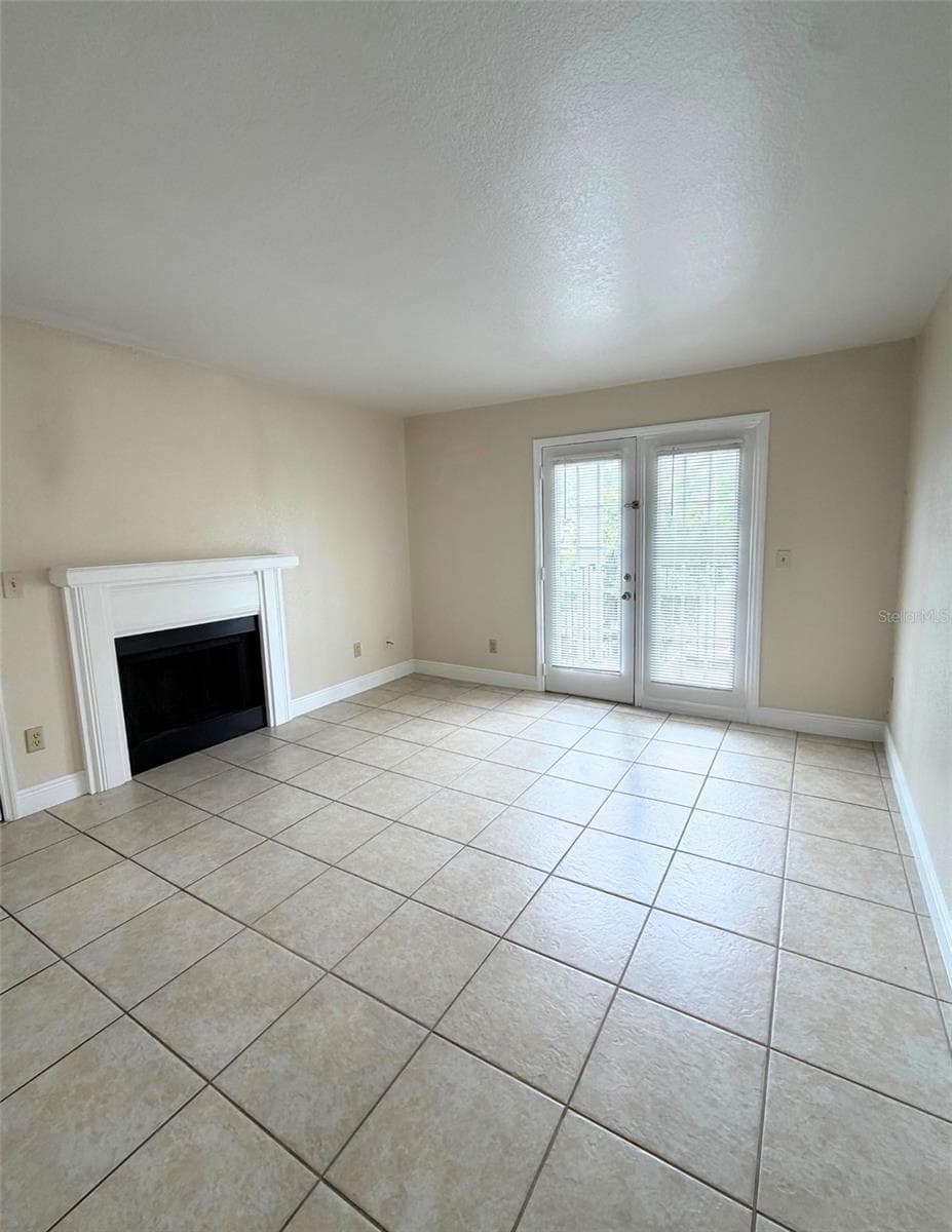2550 ALAFAYA TRAIL — photo 5 of 13