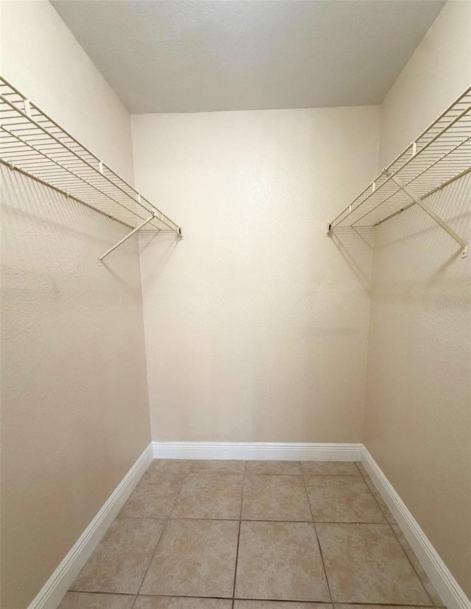 2550 ALAFAYA TRAIL — photo 11 of 13