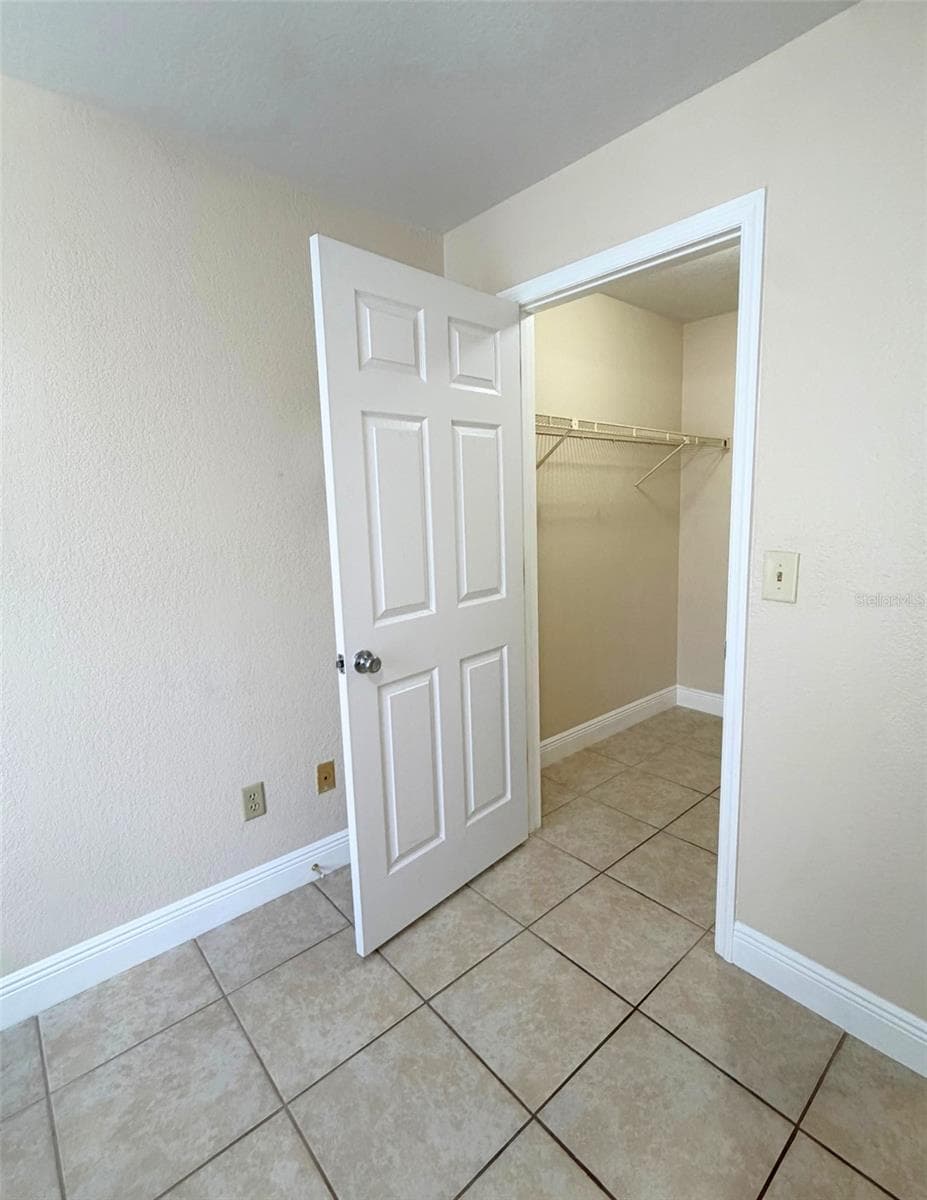 2550 ALAFAYA TRAIL — photo 10 of 13