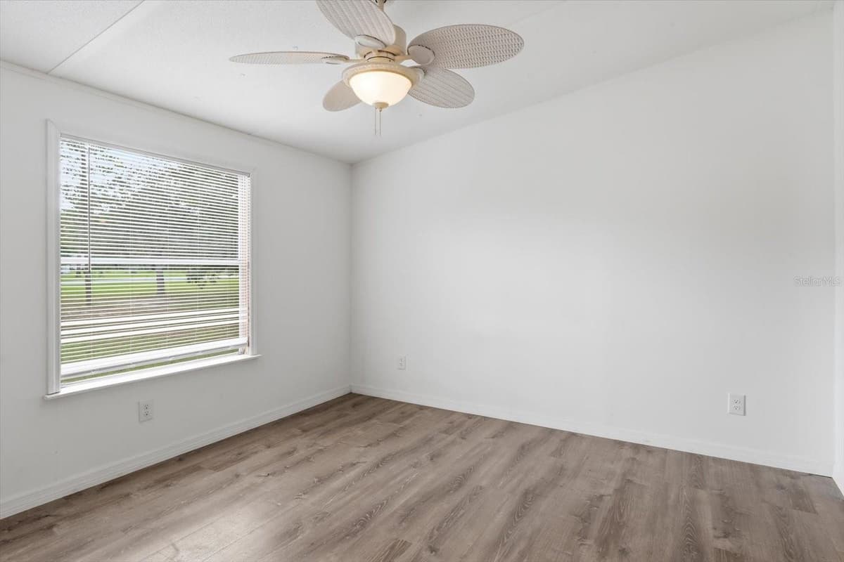 7230 SONATA AVENUE — photo 20 of 46