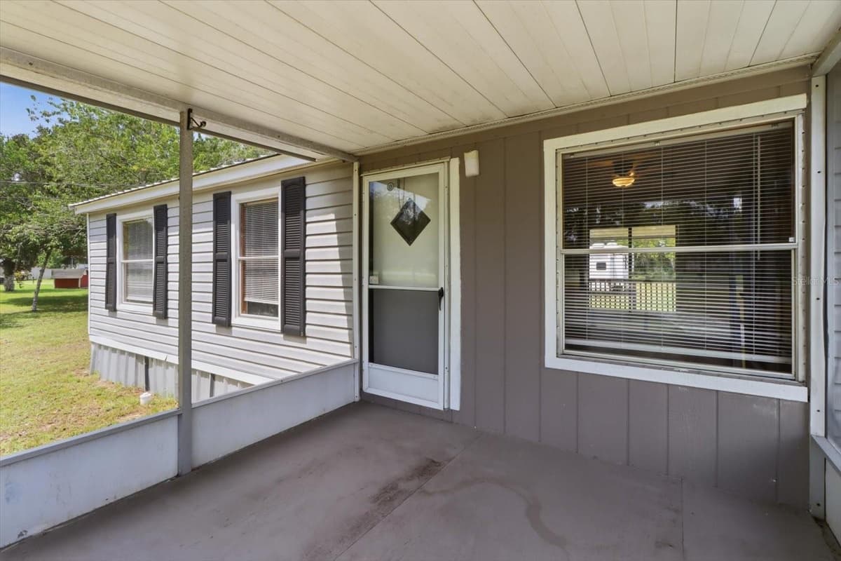 7230 SONATA AVENUE — photo 7 of 46
