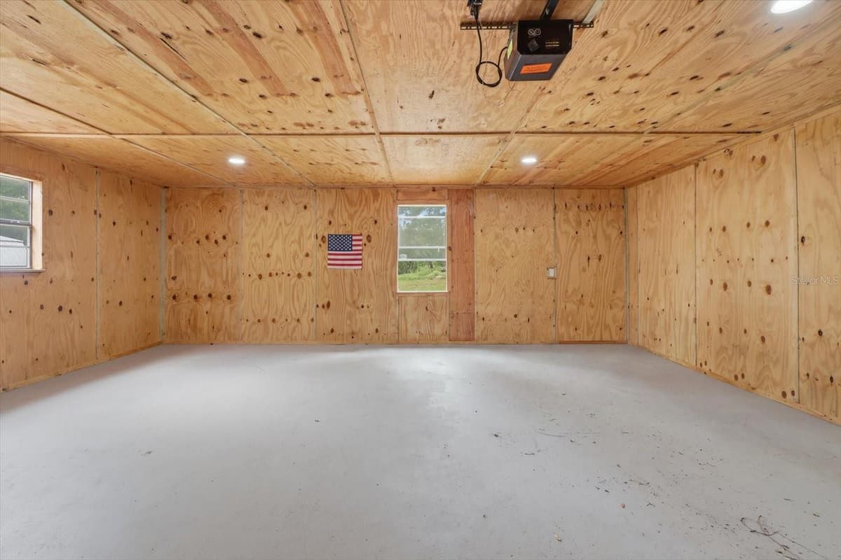 7230 SONATA AVENUE — photo 34 of 46