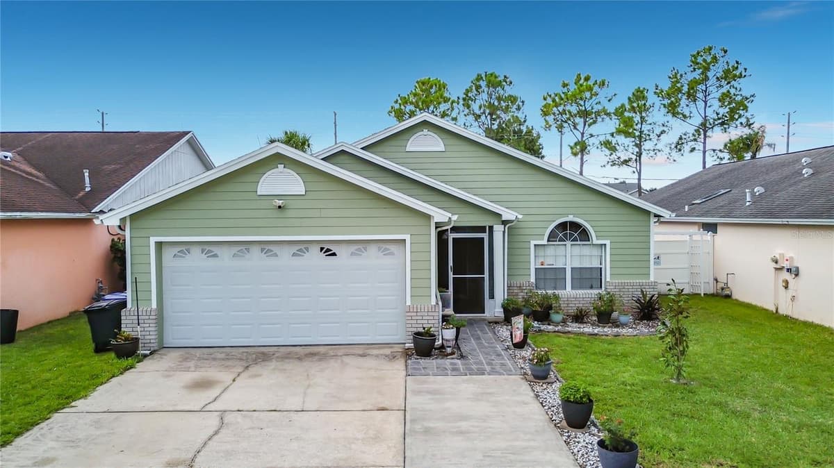 7732 WATER OAK CT — photo 1 of 56
