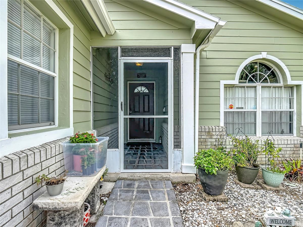 7732 WATER OAK CT — photo 8 of 56