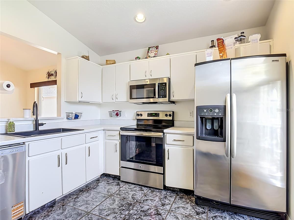 7732 WATER OAK CT — photo 14 of 56