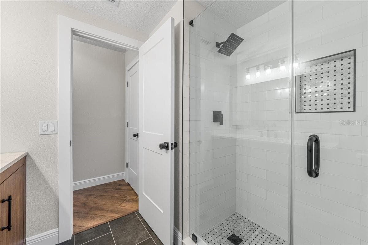 12830 LAKE TREE LANE — photo 17 of 51