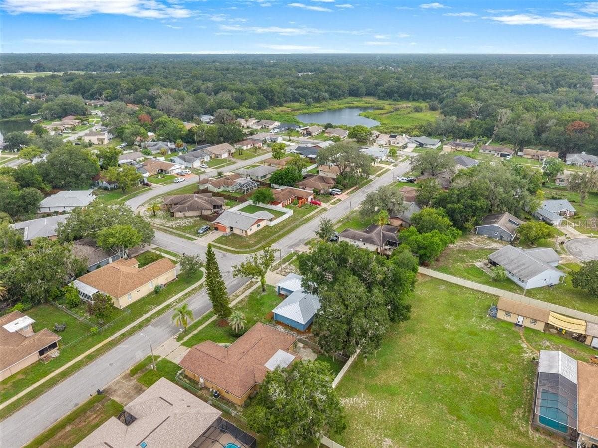 12830 LAKE TREE LANE — photo 47 of 51
