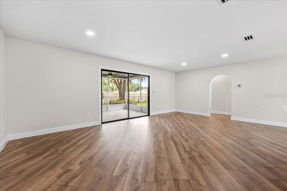 12830 LAKE TREE LANE — photo 12 of 51