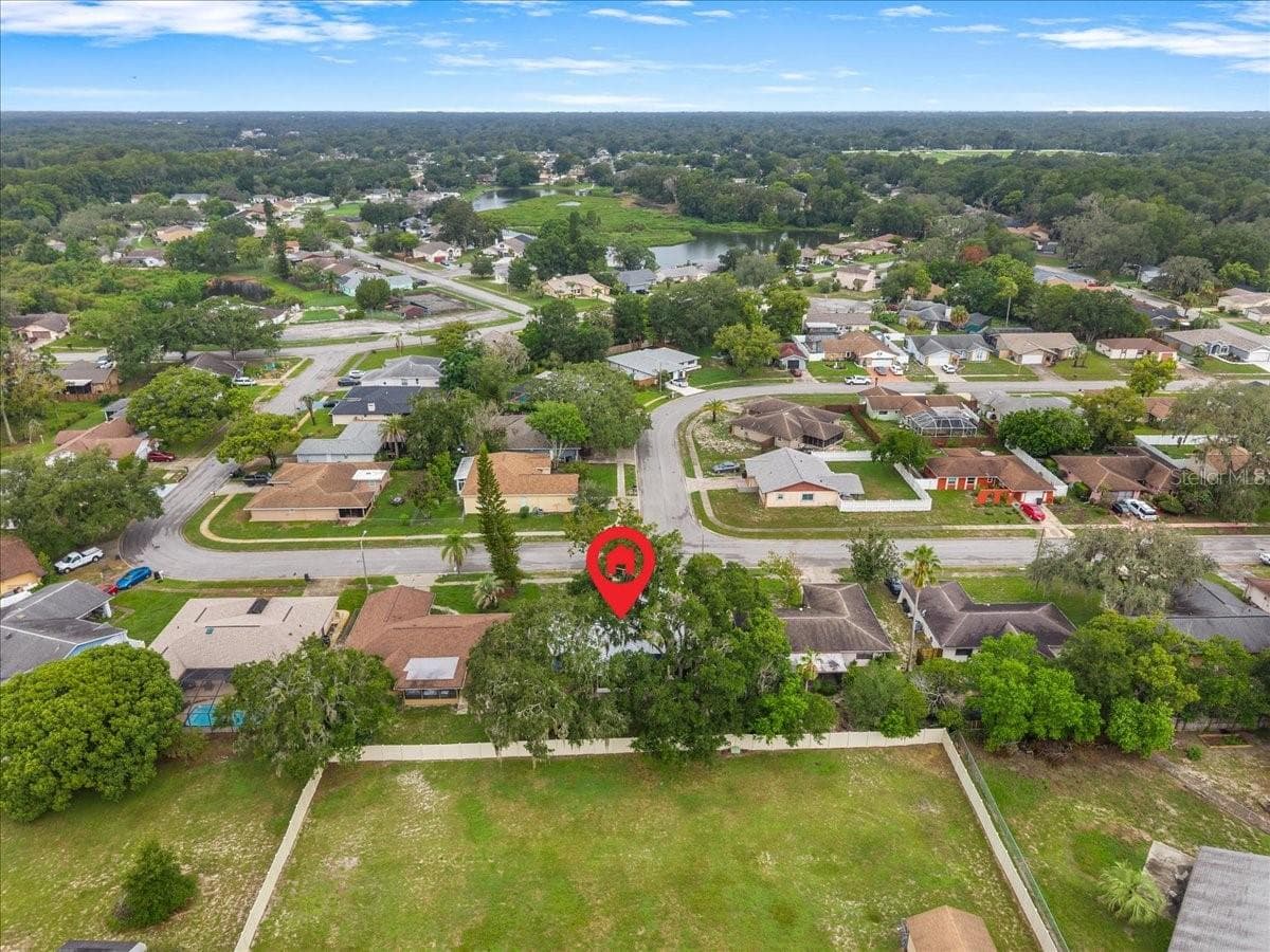 12830 LAKE TREE LANE — photo 40 of 51