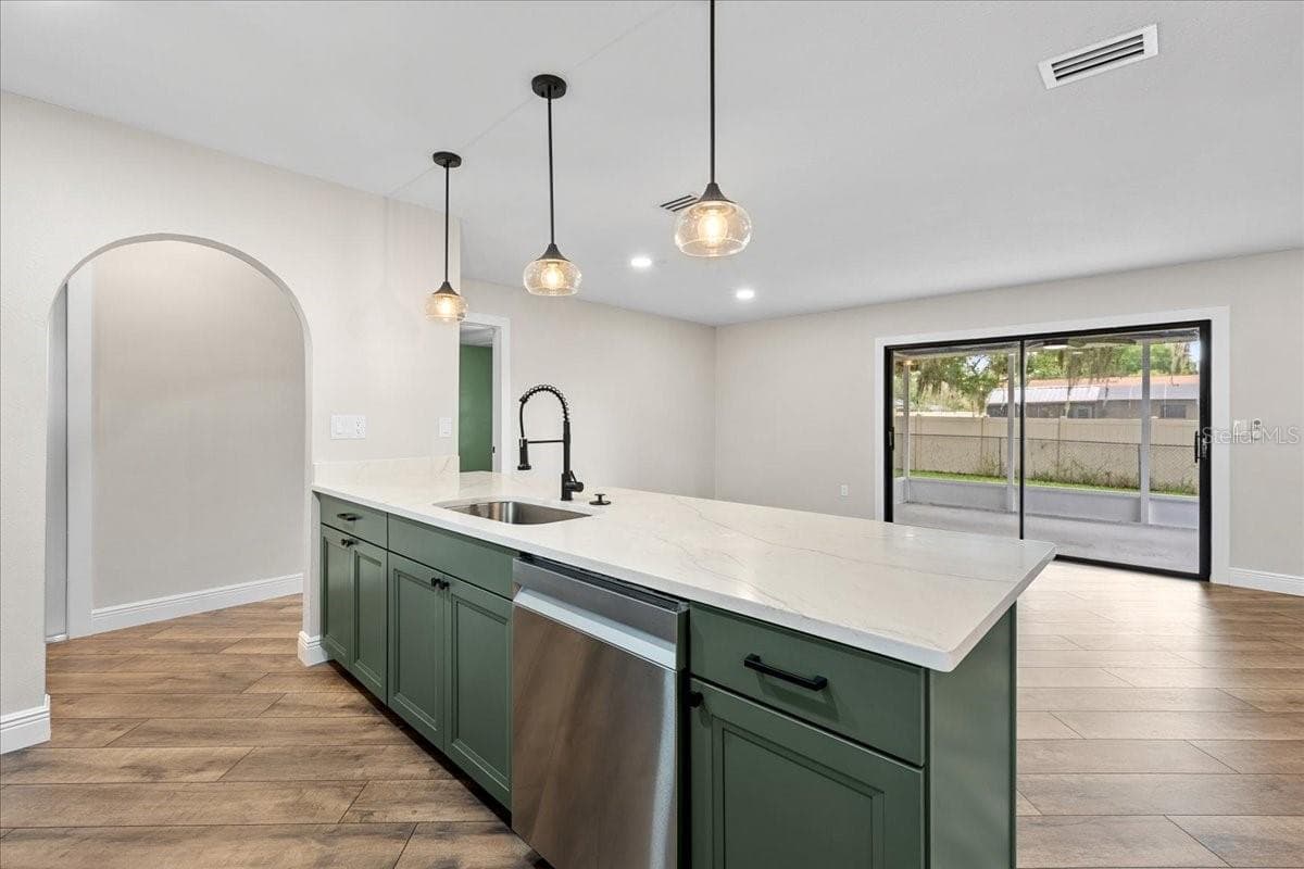 12830 LAKE TREE LANE — photo 10 of 51