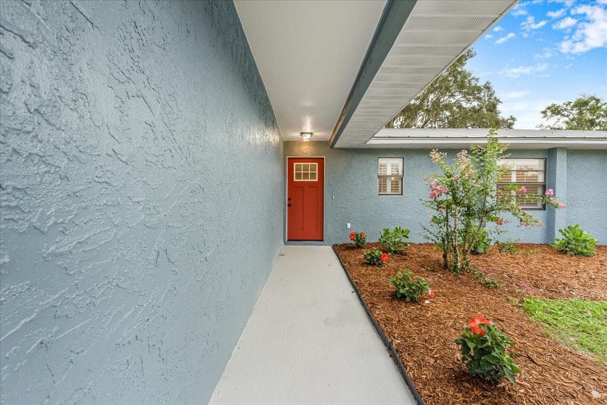 12830 LAKE TREE LANE — photo 3 of 51