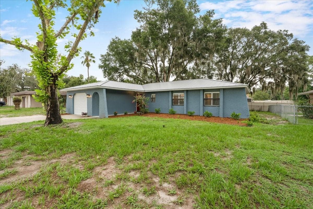 12830 LAKE TREE LANE — photo 34 of 51