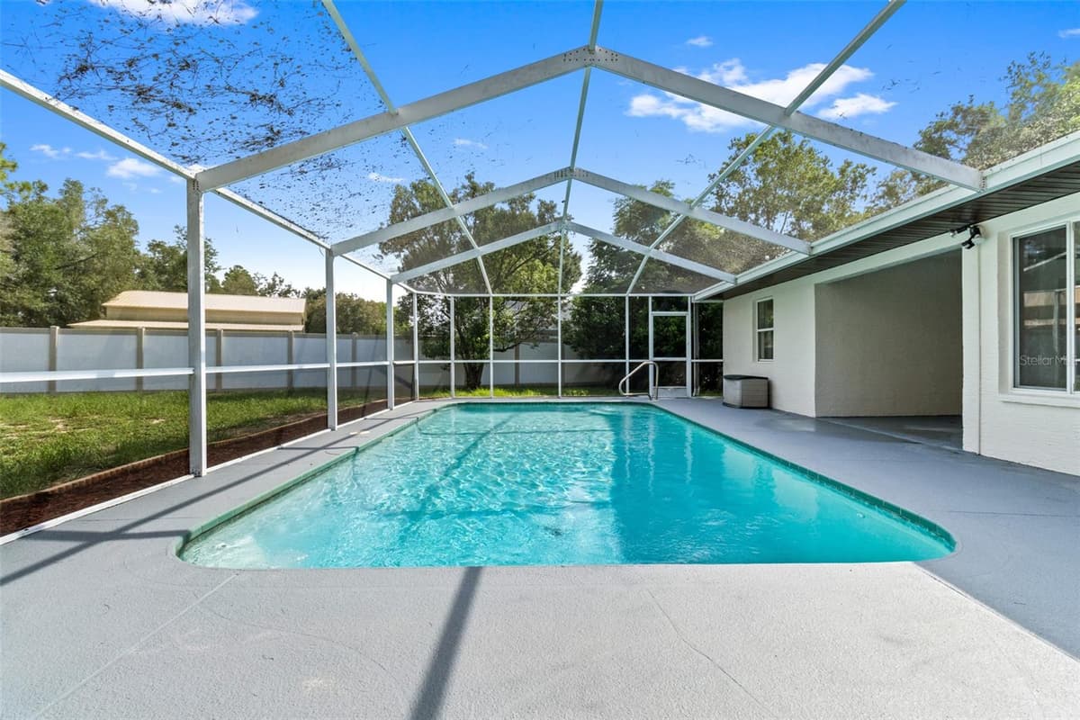 132 GILLIAN DRIVE — photo 3 of 71