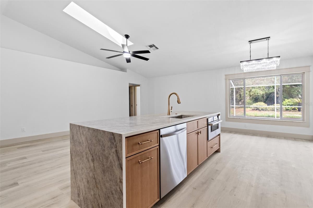 132 GILLIAN DRIVE — photo 30 of 71