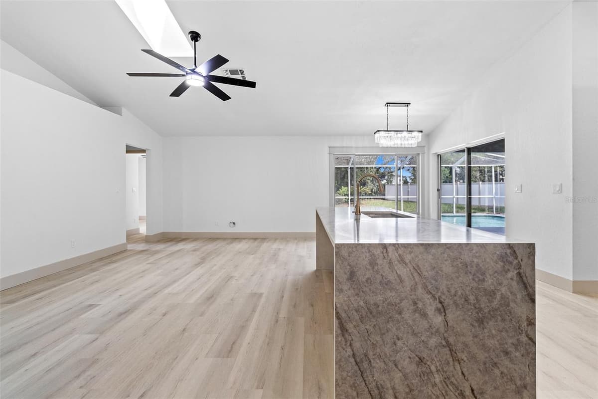 132 GILLIAN DRIVE — photo 29 of 71