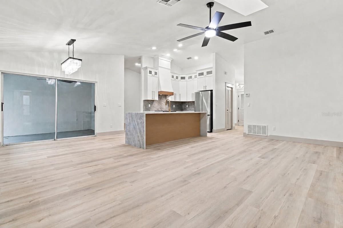 132 GILLIAN DRIVE — photo 43 of 71