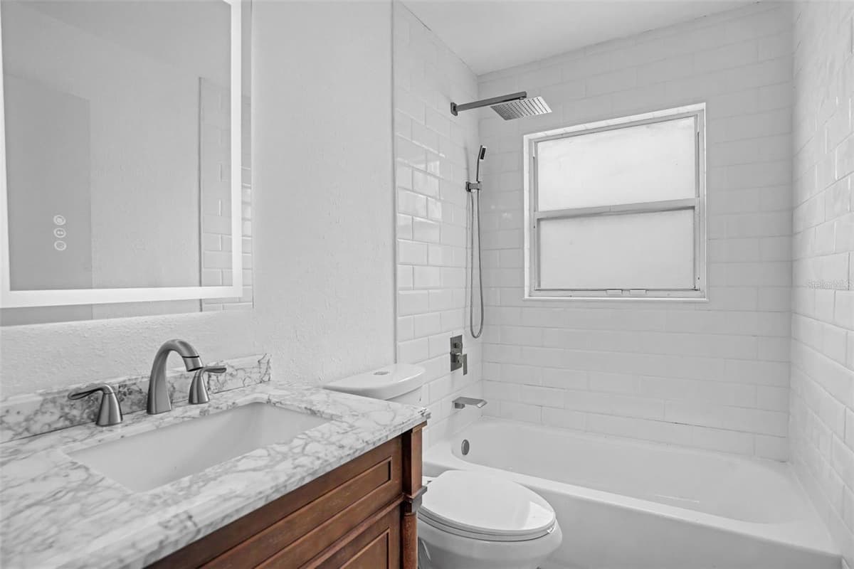 419 SAINT ANNS DRIVE — photo 23 of 38