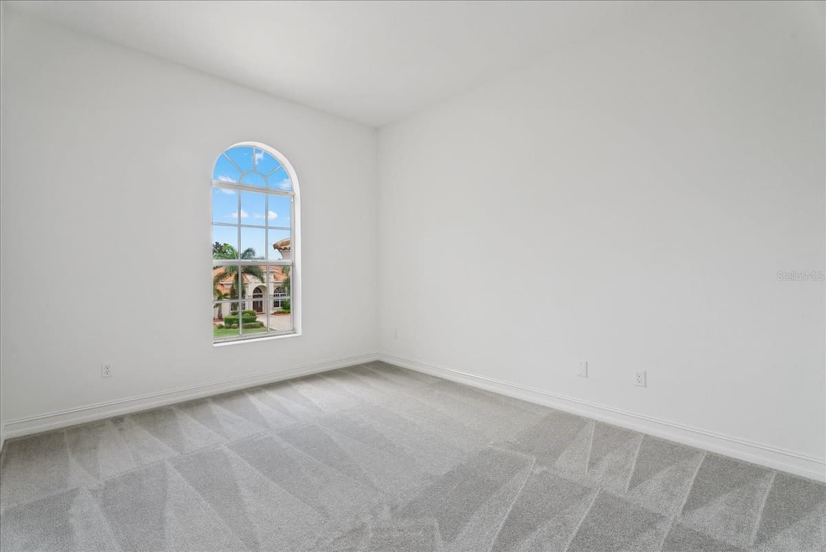 7595 TRILLIUM BOULEVARD — photo 35 of 43