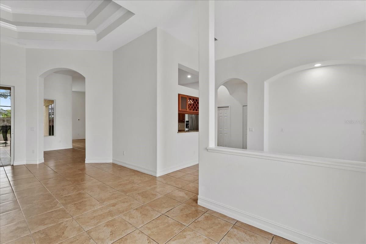 7595 TRILLIUM BOULEVARD — photo 4 of 43