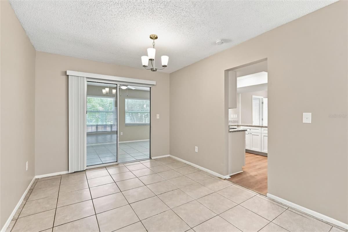 1594 BEACON DRIVE — photo 9 of 31