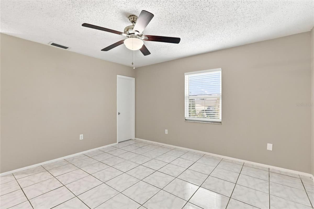 1594 BEACON DRIVE — photo 22 of 31