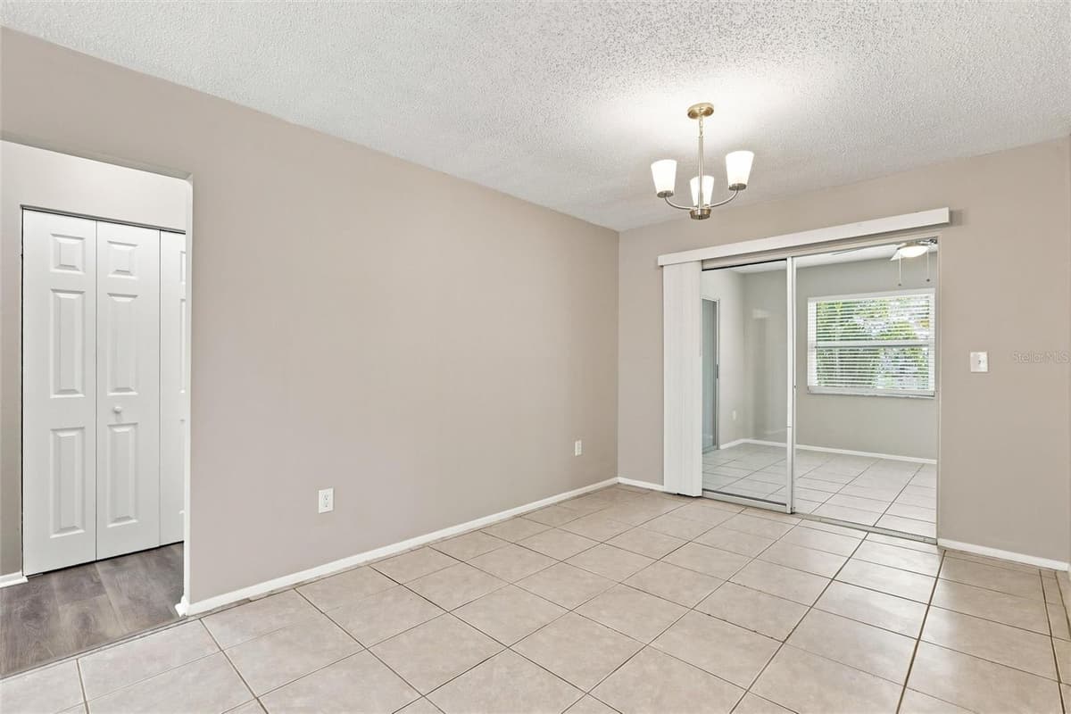 1594 BEACON DRIVE — photo 10 of 31