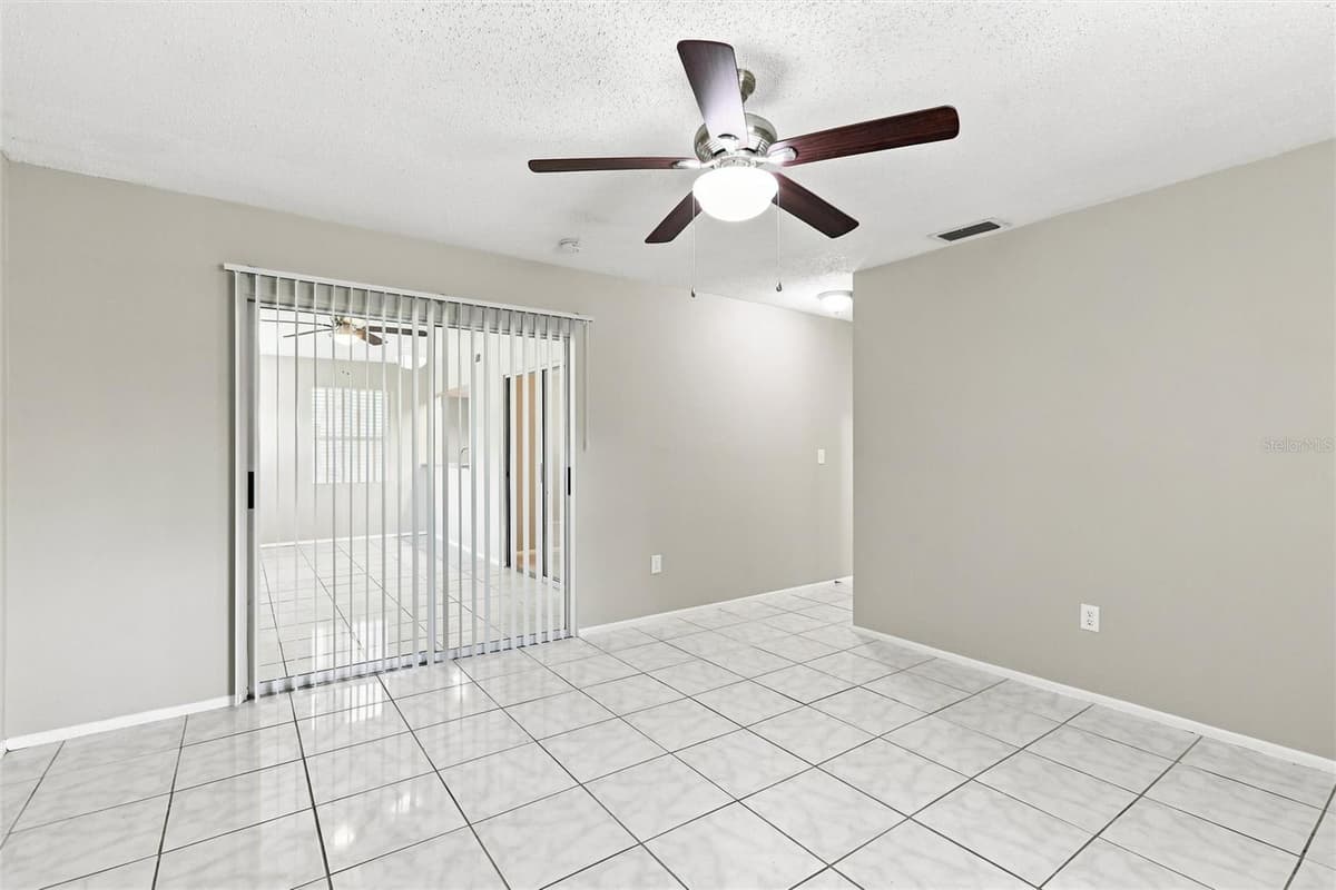 1594 BEACON DRIVE — photo 23 of 31