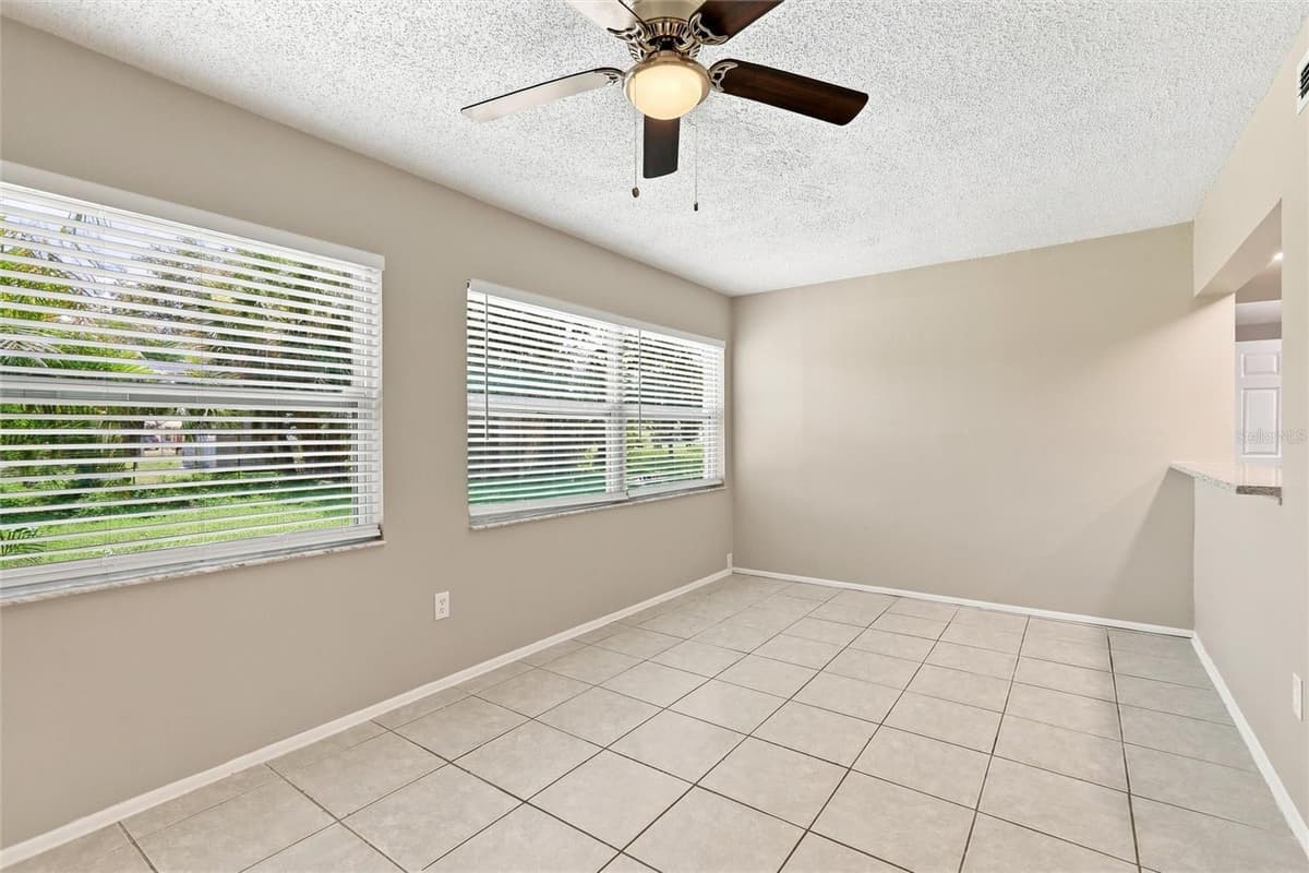 1594 BEACON DRIVE — photo 20 of 31