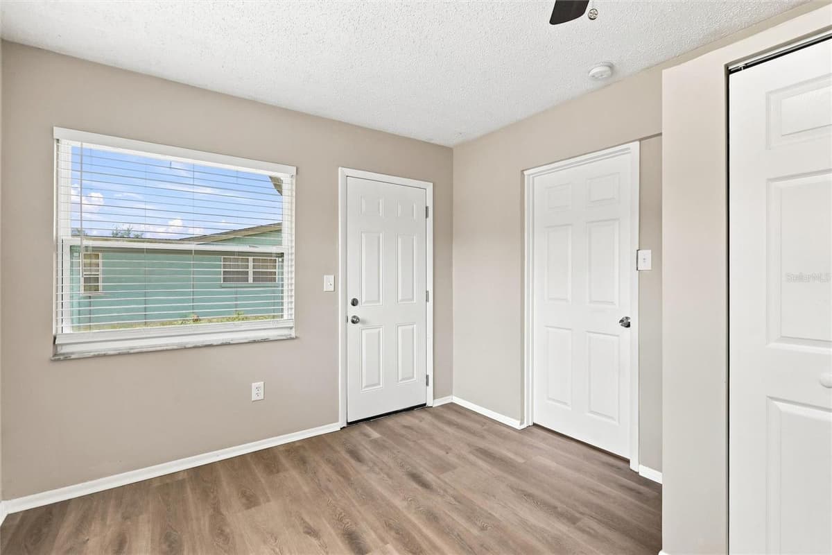 1594 BEACON DRIVE — photo 16 of 31