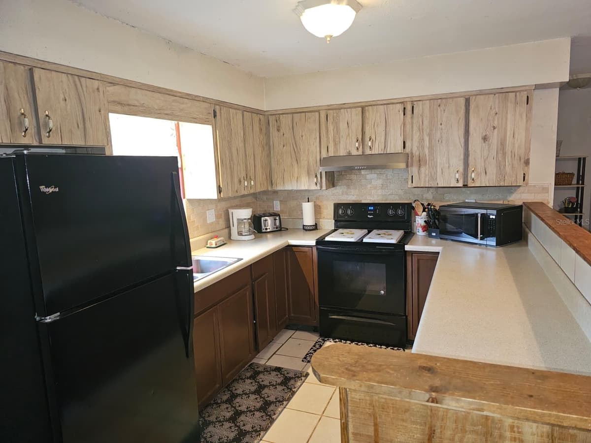 5203 114TH STREET — photo 7 of 38