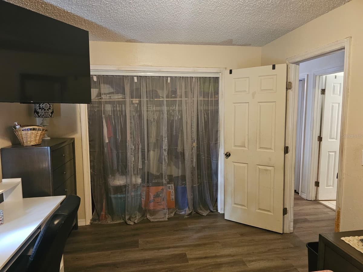 5203 114TH STREET — photo 15 of 38