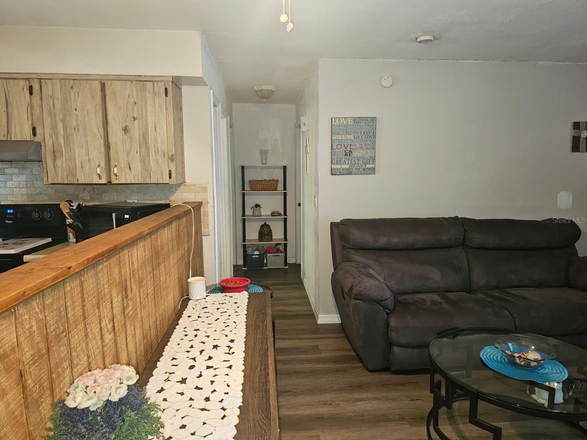 5203 114TH STREET — photo 10 of 38