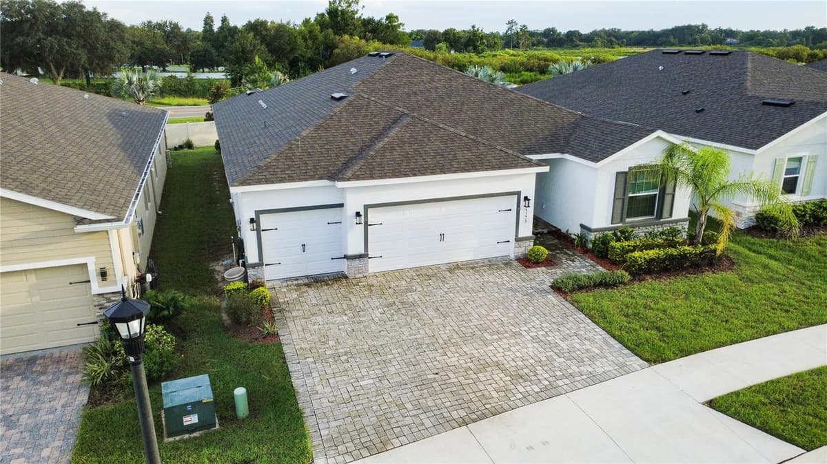 23278 SCAGLIONE DRIVE — photo 6 of 42