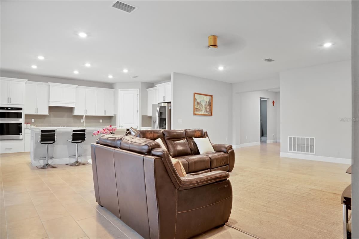 23278 SCAGLIONE DRIVE — photo 12 of 42