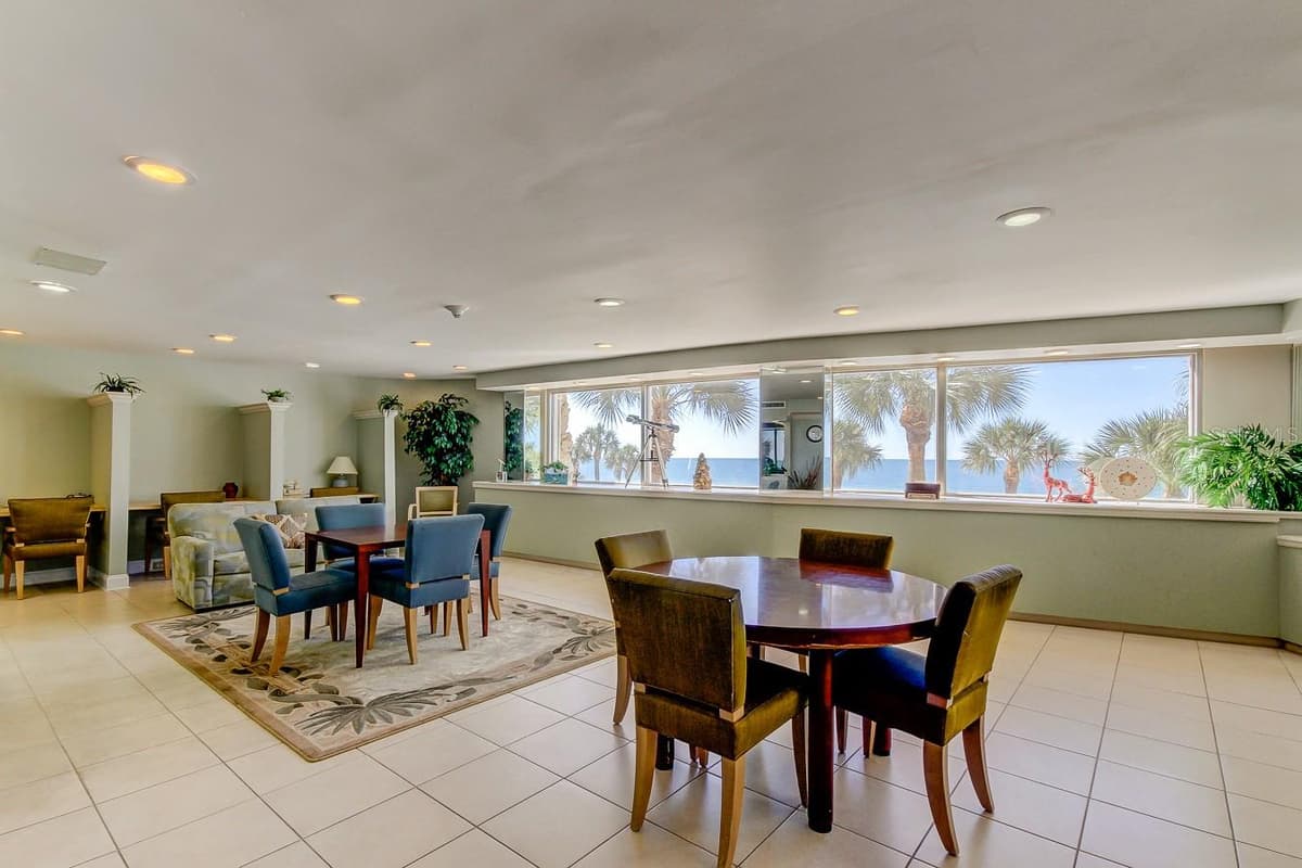 880 MANDALAY AVENUE — photo 39 of 43